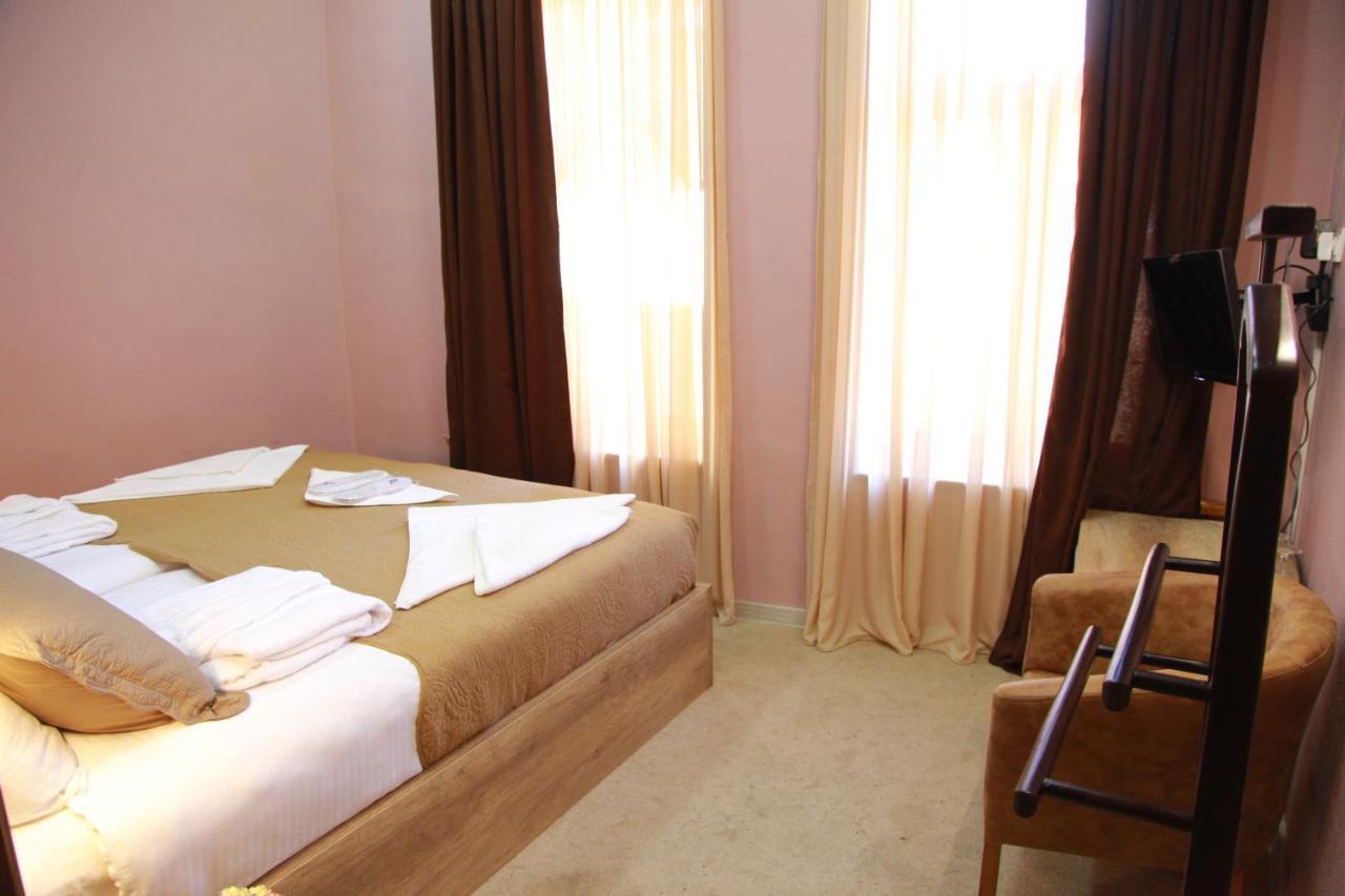 Epic Meidan Hotel Tiflis Exterior foto