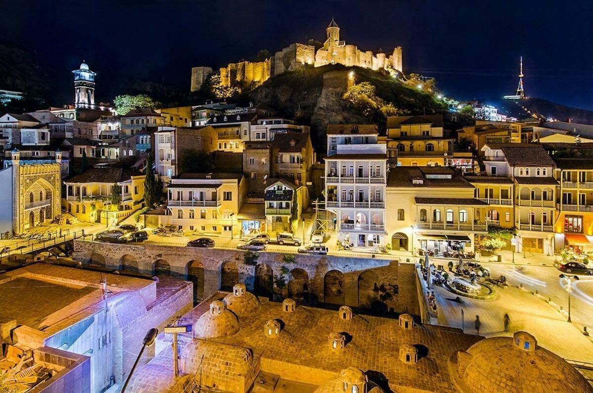 Epic Meidan Hotel Tiflis Exterior foto
